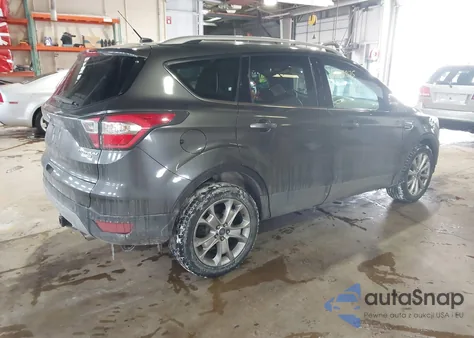 2017 Ford Escape Titanium z USA, uszkodzony, nr VIN 1FMCU9J91HUB07285